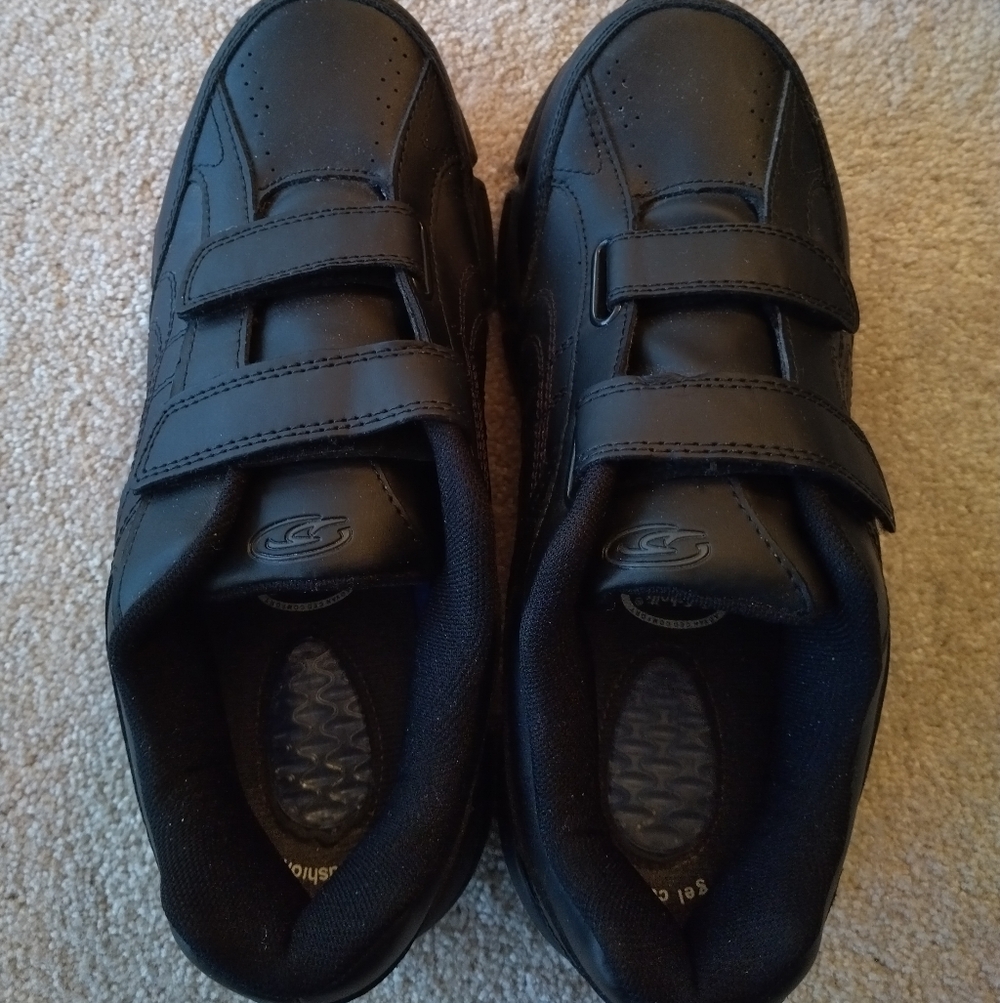 Women's Dr. Scholl's light weight Velcro strap sneakers